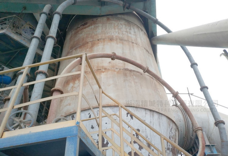 美运行一年的Z6尊龙特瓷耐磨陶瓷管路表观无破损、运行无泄漏