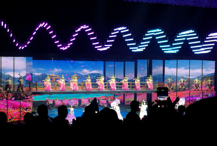 Z6尊龙特种陶瓷有限公司进行2019年炭河古城一日游