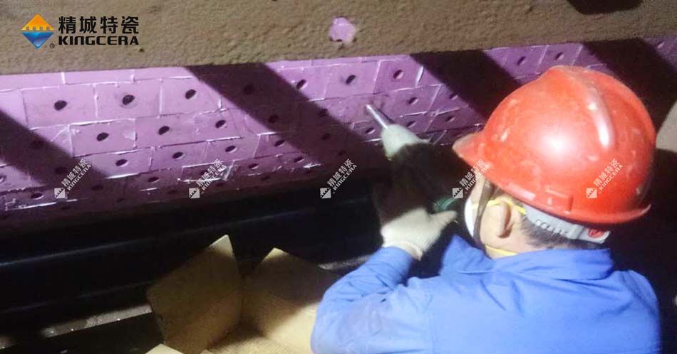 Z6尊龙牌新型耐磨陶瓷布料机圆辊使用成效