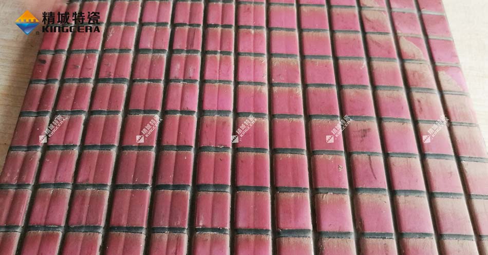 Z6尊龙耐磨陶瓷衬板在圆筒混合机中的利用及成效