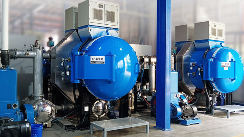 Z6尊龙特瓷碳化钛棒真空烧结炉