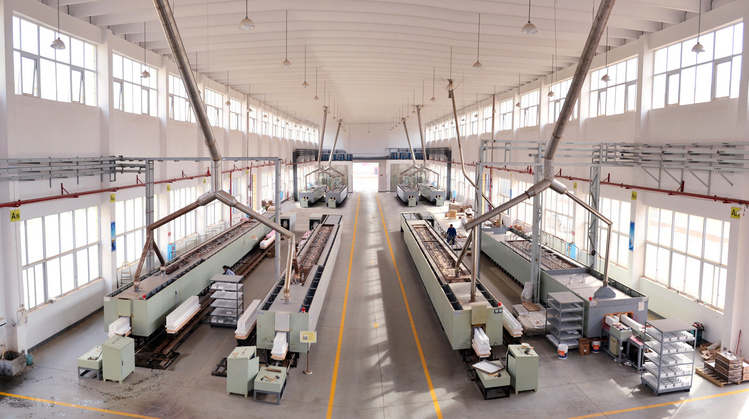 热烈庆祝湖南Z6尊龙新厂七号、八号窑成功点火